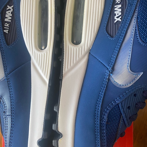 Nike Air Max 90 Essential mens size 8 - Picture 9 of 12